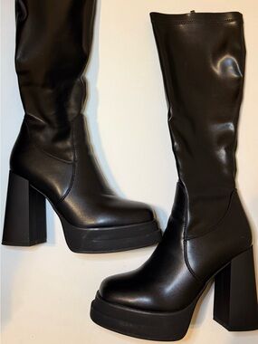 Womens Black Platform Knee-High Boots